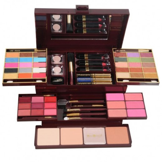 Buy Max Touch Make Up Kit MT2046 توصيل